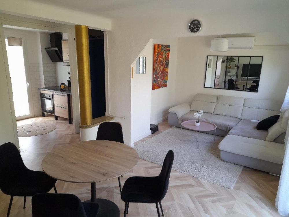Appartement Aux Alyscamps 2, Climatisation, Wifi, Parking Arles Exterior photo